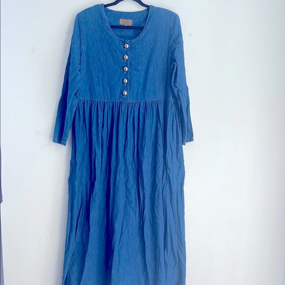 Double D Ranch Dresses & Skirts - Vintage Double D Ranch Brand western long sleeve 1/4 button up denim maxi dress
